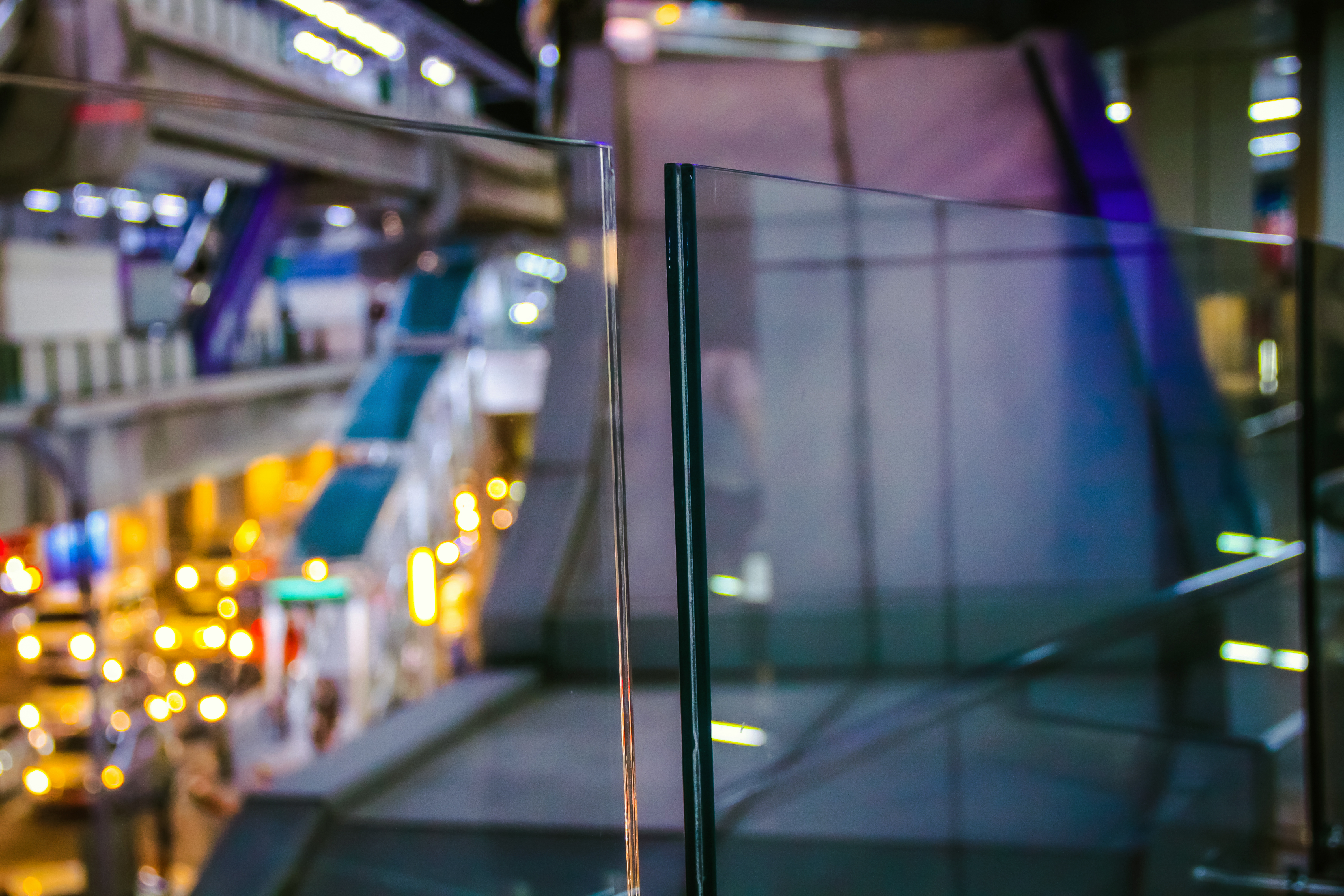 Her viser vi vores egen test af værnglas der er monteret i bundskinne, men henholdvis Sentry, PVB og EVA folie